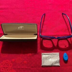 FEISEDY READING GLASSES WITH CLAM SHELL HOLDER NWOT.